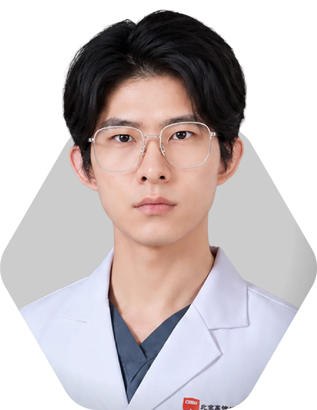 王磊